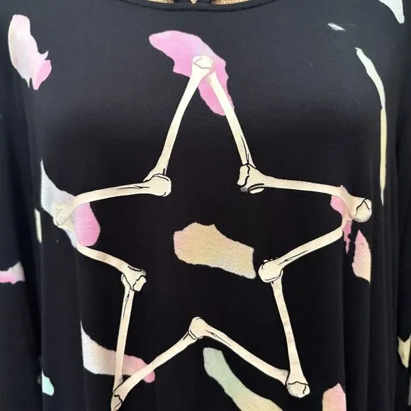 Torrid Lovesick Supersoft Strappy Tee Black Tie Dye Skeletal Star Plus Size 2X‎ - Picture 2 of 6